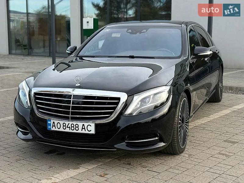 Mercedes-Benz S-Class