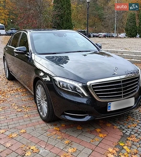 Mercedes-Benz S-Class