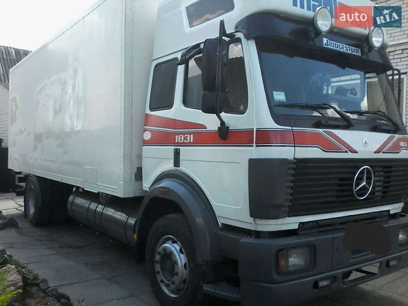 Грузовой фургон Mercedes-Benz SK-Series 1994 в Котельве
