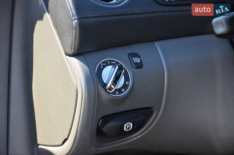 Родстер Mercedes-Benz SL-Class 2003 в Киеве