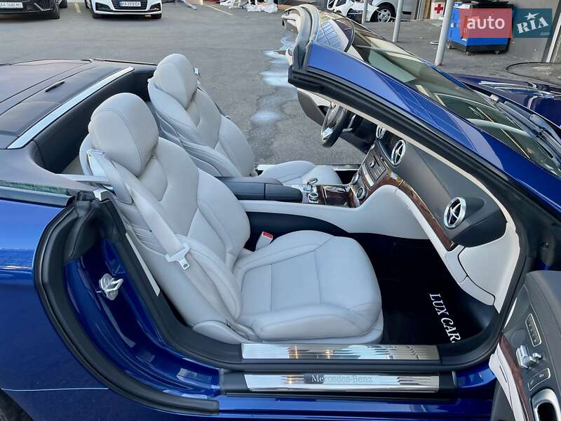 Родстер Mercedes-Benz SL-Class 2017 в Киеве