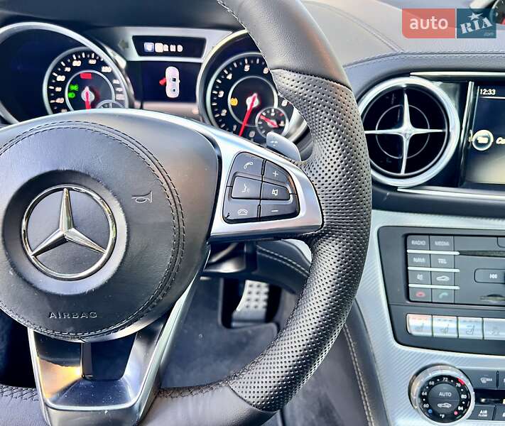 Родстер Mercedes-Benz SL-Class 2017 в Киеве фото 36 Родстер Mercedes-Benz SL-Class 2017 в Киеве