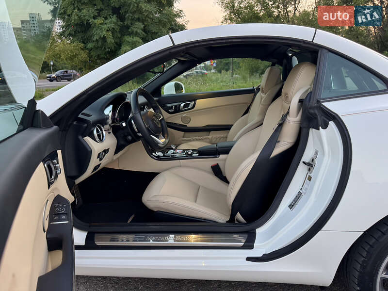 Родстер Mercedes-Benz SLC-Class 2018 в Киеве