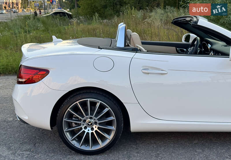 Родстер Mercedes-Benz SLC-Class 2018 в Киеве