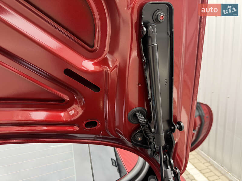 Родстер Mercedes-Benz SLC-Class 2018 в Дніпрі