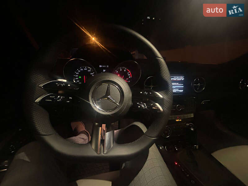 Родстер Mercedes-Benz SLK-Class 2012 в Києві