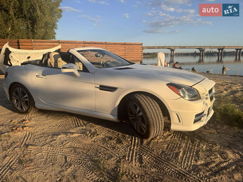 Родстер Mercedes-Benz SLK-Class 2015 в Киеве фото 12 Родстер Mercedes-Benz SLK-Class 2015 в Киеве