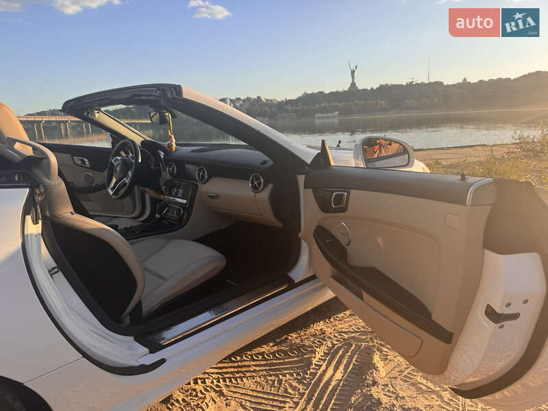 Родстер Mercedes-Benz SLK-Class 2015 в Киеве фото 14 Родстер Mercedes-Benz SLK-Class 2015 в Киеве