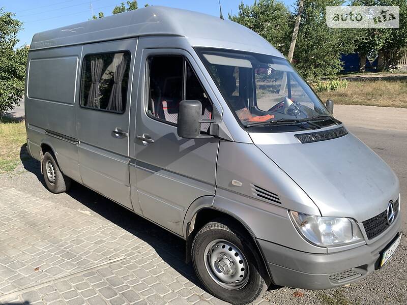 Mercedes-Benz Sprinter 211 пасс.