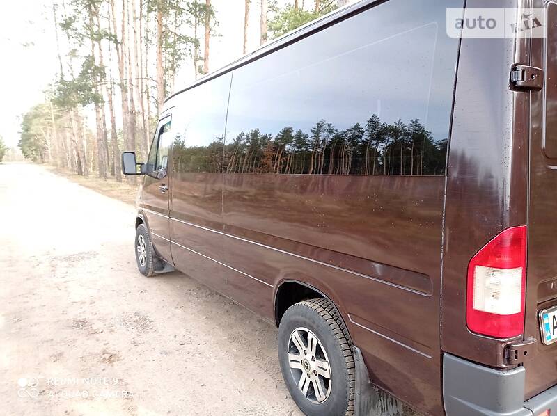 Mercedes-Benz Sprinter 211 пасс.