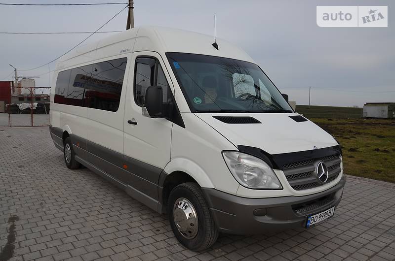 Mercedes-Benz Sprinter 519 пасс. 2012 года