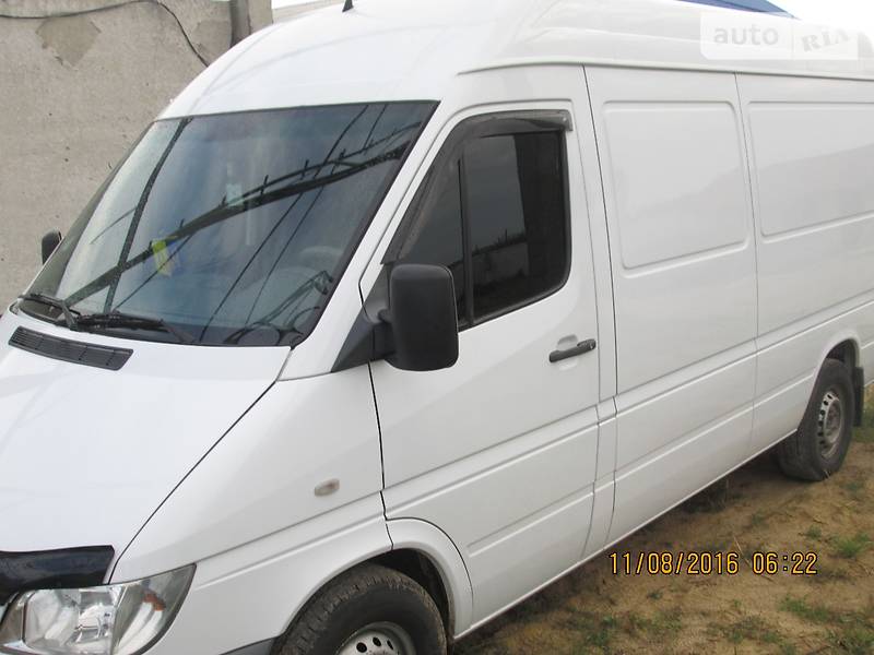 Вантажний фургон Mercedes-Benz Sprinter 2006 в Білогір'ї
