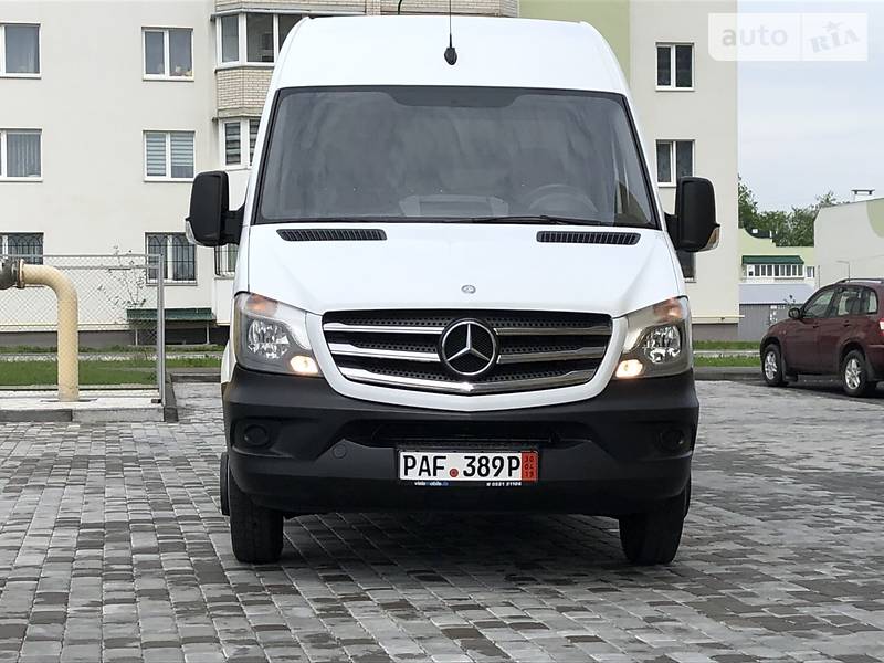 Вантажний фургон Mercedes-Benz Sprinter 2015 в Вінниці