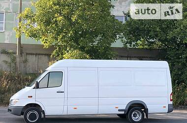 Грузовой фургон Mercedes-Benz Sprinter 2011 в 