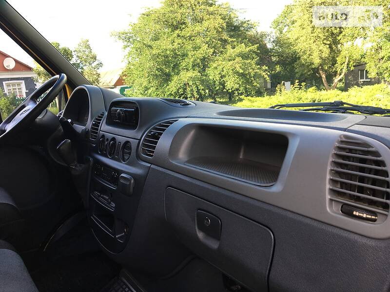 Вантажопасажирський фургон Mercedes-Benz Sprinter 2005 в Хмельницькому