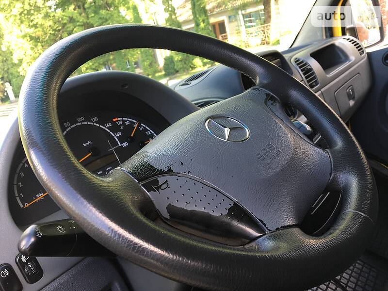 Вантажопасажирський фургон Mercedes-Benz Sprinter 2005 в Хмельницькому