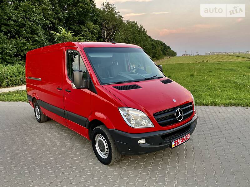 Грузопассажирский фургон Mercedes-Benz Sprinter 2011 в Ровно