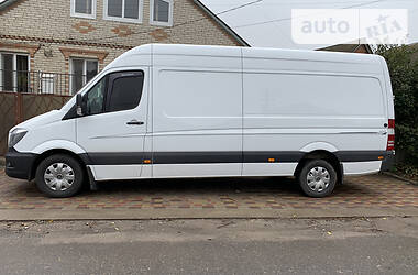 Грузовой фургон Mercedes-Benz Sprinter 2015 в 