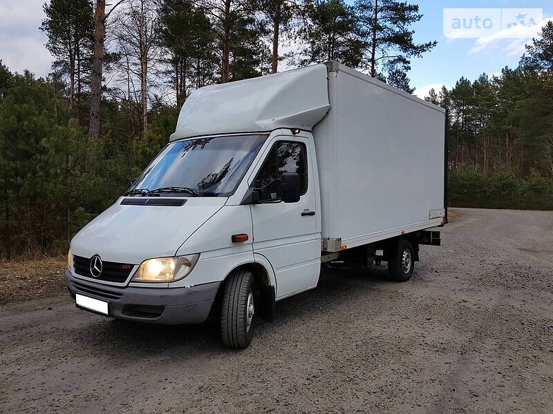 Грузовой фургон Mercedes-Benz Sprinter 2003 в Маневичах