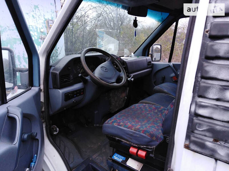 Микроавтобус Mercedes-Benz Sprinter 1997 в Черновцах