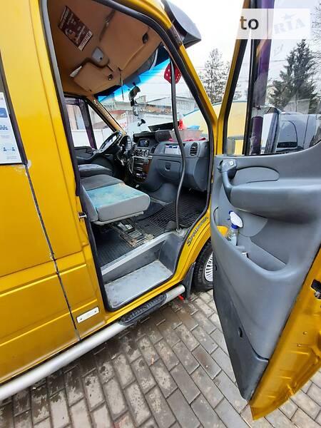 Микроавтобус Mercedes-Benz Sprinter 2002 в Сокирянах