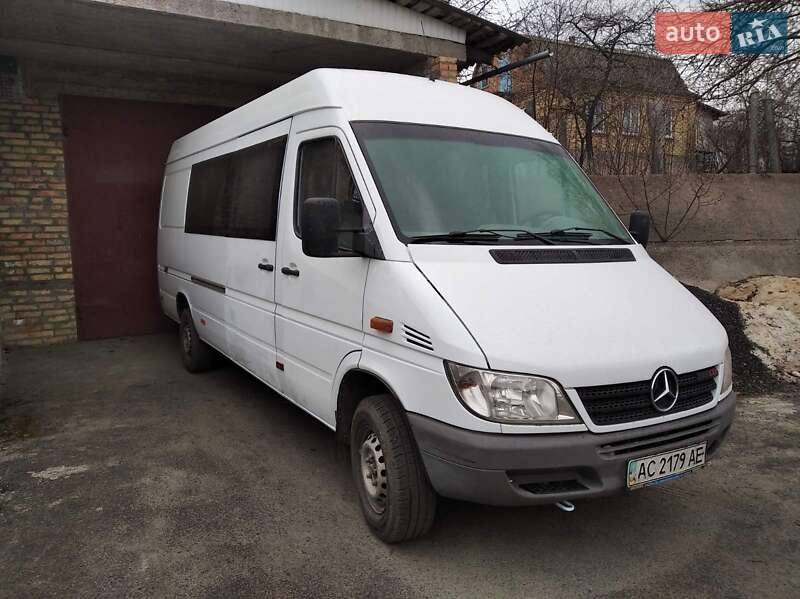Микроавтобус Mercedes-Benz Sprinter 2004 в Луцке