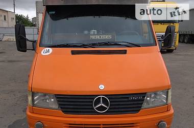 Вантажний фургон Mercedes-Benz Sprinter 1998 в Луцьку