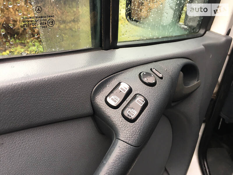 Микроавтобус Mercedes-Benz Sprinter 2004 в Львове фото 17 Микроавтобус Mercedes-Benz Sprinter 2004 в Львове