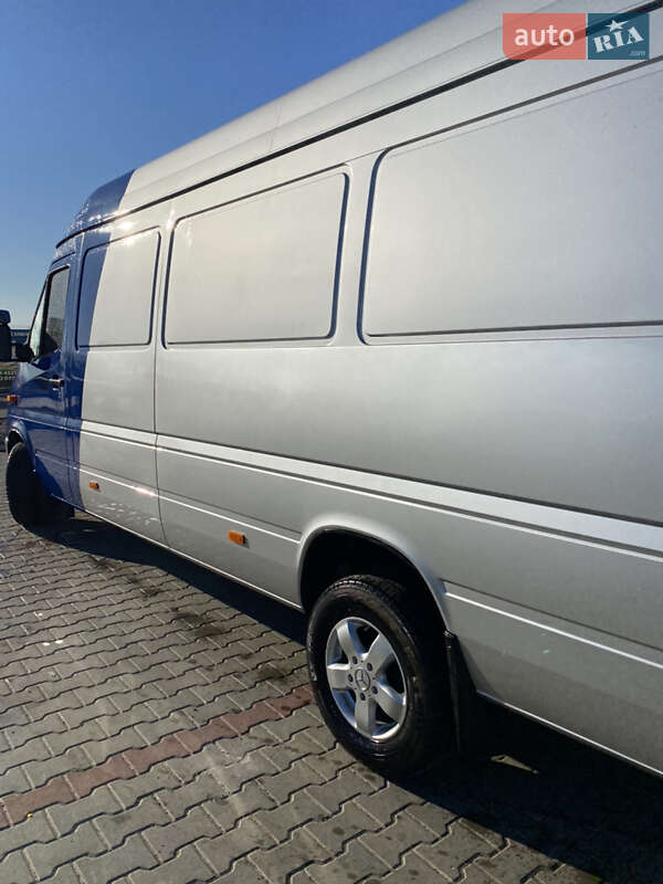 Микроавтобус Mercedes-Benz Sprinter 2004 в Черновцах