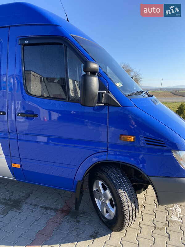 Микроавтобус Mercedes-Benz Sprinter 2004 в Черновцах