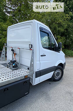  Mercedes-Benz Sprinter 2015 в 