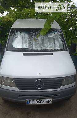 Микроавтобус Mercedes-Benz Sprinter 2000 в Новом Буге