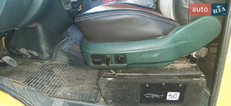 Микроавтобус Mercedes-Benz Sprinter 2004 в Хусте