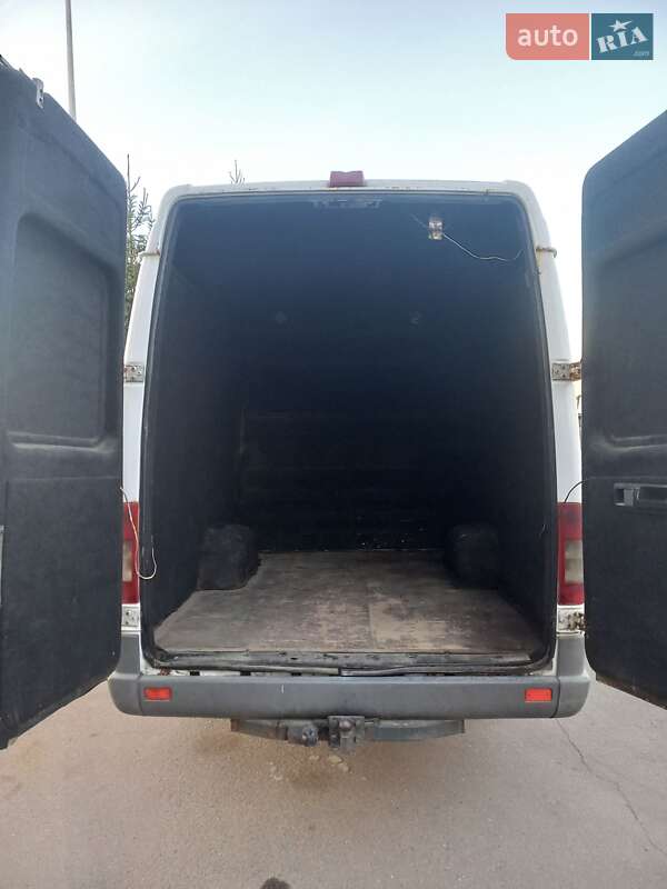 Микроавтобус Mercedes-Benz Sprinter 2000 в Коломые