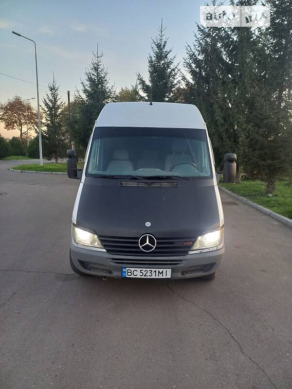 Микроавтобус Mercedes-Benz Sprinter 2000 в Коломые