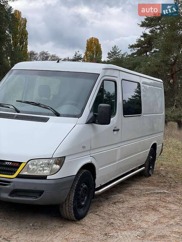 Mercedes-Benz Sprinter 2004