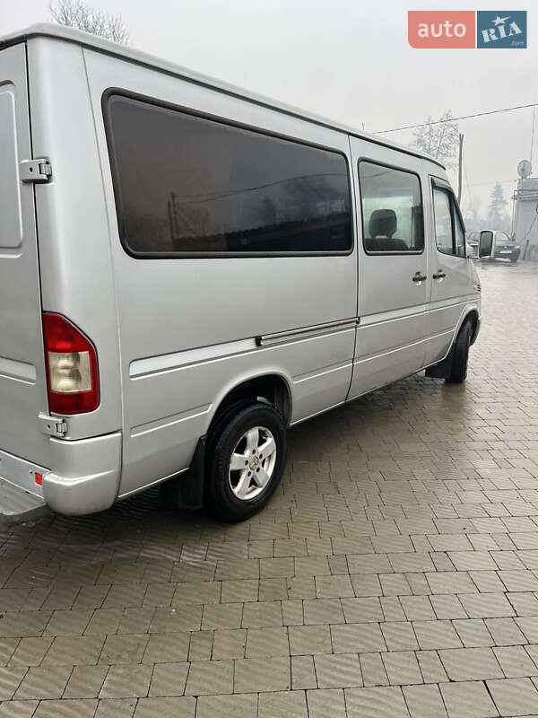 Микроавтобус Mercedes-Benz Sprinter 2004 в Сваляве