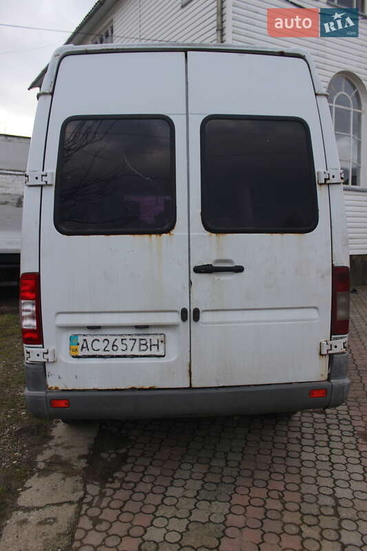 Микроавтобус Mercedes-Benz Sprinter 2001 в Межгорье