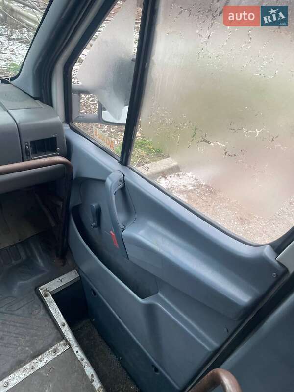 Микроавтобус Mercedes-Benz Sprinter 1999 в Покровске фото 5 Микроавтобус Mercedes-Benz Sprinter 1999 в Покровске