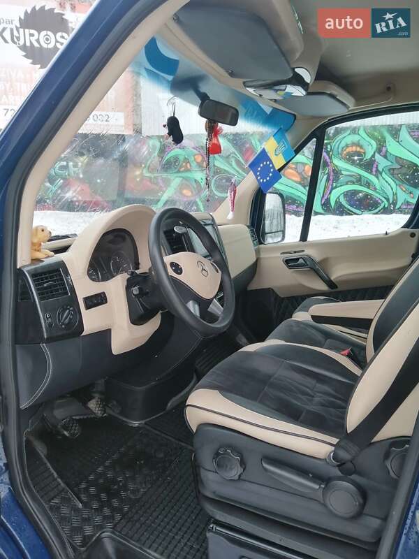 Микроавтобус Mercedes-Benz Sprinter 2010 в 