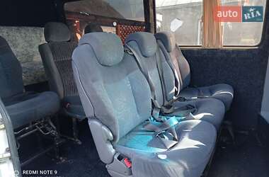 Микроавтобус Mercedes-Benz Sprinter 2001 в  фото 6 Микроавтобус Mercedes-Benz Sprinter 2001 в