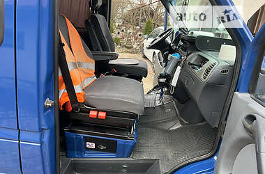 Эвакуатор Mercedes-Benz Sprinter 2001 в 