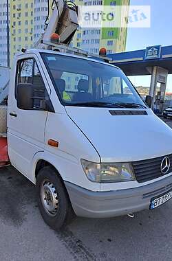 Автовишка Mercedes-Benz Sprinter 2001 в Києві