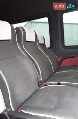 Микроавтобус Mercedes-Benz Sprinter 2013 в 
