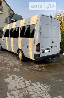Вантажопасажирський фургон Mercedes-Benz Sprinter 2005 в 