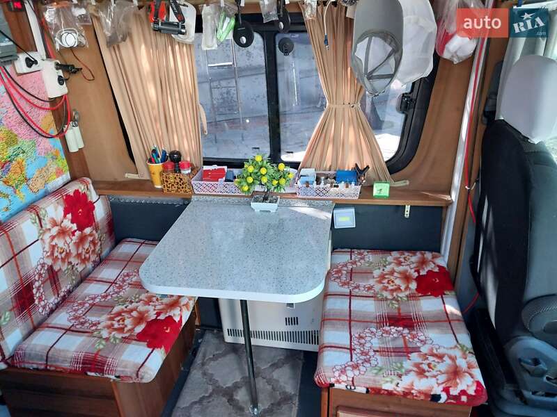 Дом на колесах Mercedes-Benz Sprinter 2012 в Петрове