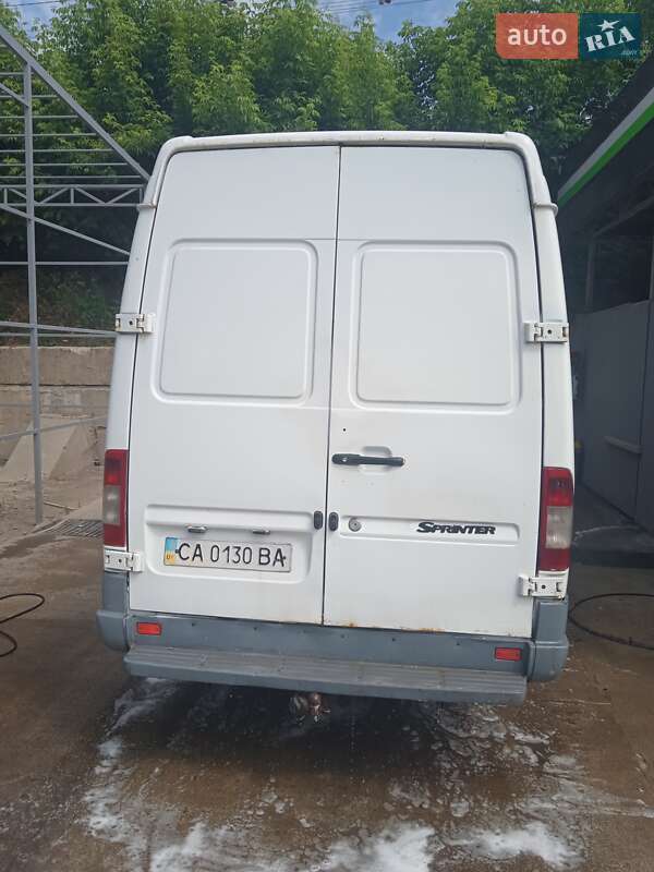 Микроавтобус Mercedes-Benz Sprinter 2004 в Монастырище