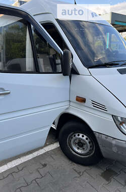 Вантажний фургон Mercedes-Benz Sprinter 2006 в Києві
