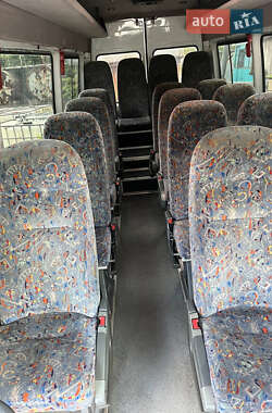 Микроавтобус Mercedes-Benz Sprinter 2004 в 