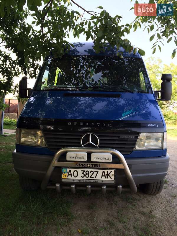 Туристический / Междугородний автобус Mercedes-Benz Sprinter 1999 в Мукачево